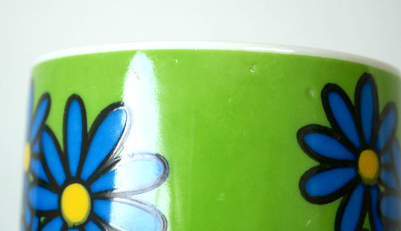 レトロポップ 花柄 セラミック製 70's ヴィンテージ スタッキング マグカップ コーヒーマグ
