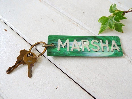 【MARSHA】ネーム入り/ビンテージキーホルダー・真鍮製キー・鍵2本付き・US