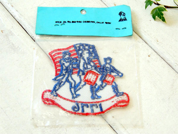 アメリカ合衆国 1776・バイセンテニアル 星条旗 ヴィンテージ・刺繍・ワッペン パッチ USA