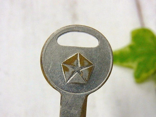 【CHRYSLER:クライスラー】アメリカ・ビンテージ・自動車キー・USA・