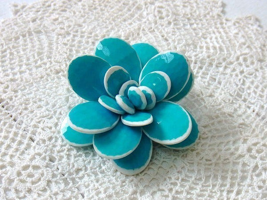 フラワーモチーフ・ターコイズブルー色のデッドストック・ヴィンテージ・ブローチ/アクセサリー USA