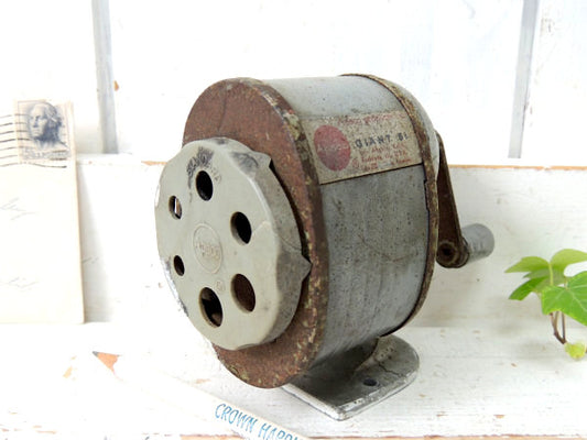 【GIANT51・Apsco】アンティーク・ペンシルシャープナー・鉛筆削り・ステーショナリー・文房具