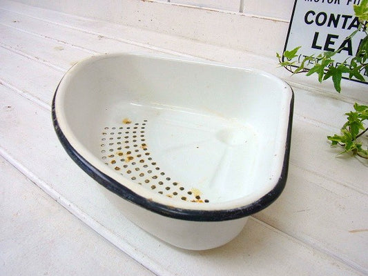 白色・ホーロー製・アンティーク・三角コーナー/コーナーストレーナー USA