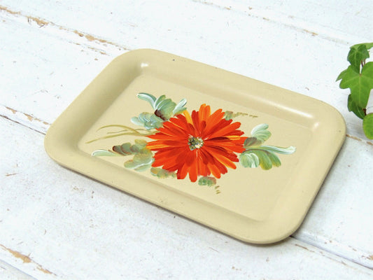 【ハンドペイント】花柄・クリーム色・ヴィンテージ・トレイ/アクセサリー皿/ティンプレート