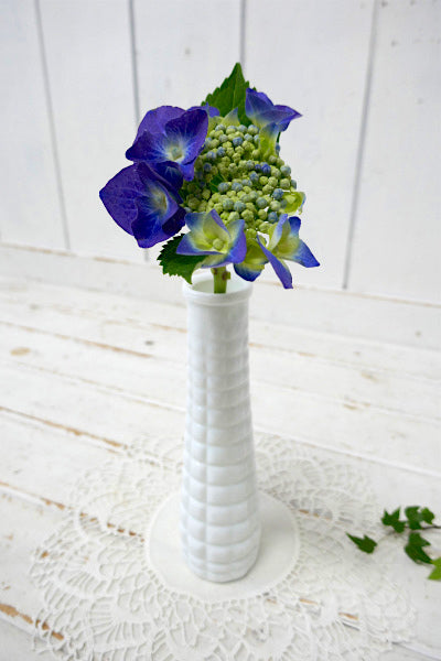 USA・E.O. Brody ホワイト・ミルクガラス・アメリカンビンテージ・フラワーベース・花瓶