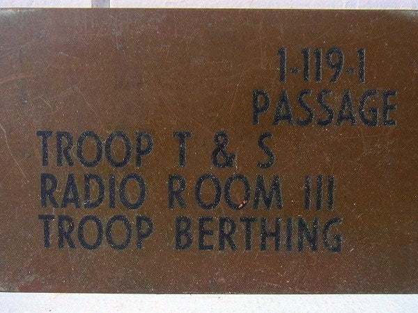 【PASSAGE】無線室・アメリカ海軍・真鍮製・40’sアンティーク・船内プレート/標示プレート