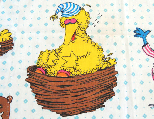 【セサミストリートの仲間たち】ベッド&パジャマ柄・ヴィンテージ・USED・カーテン生地・ファブリック