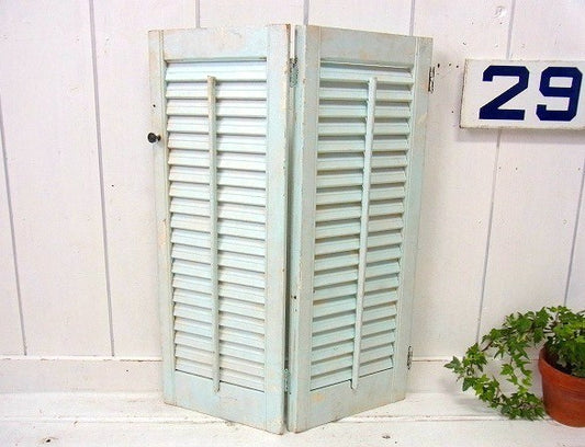 水色のシャビーな木製・ヴィンテージ・ルーバー/ヴォレー/シャッター/建具 USA
