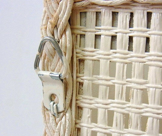 アイボリー色・ホルダー付き・アンティーク・ウィッカーシェルフ/飾り棚/ウォールシェルフ USA