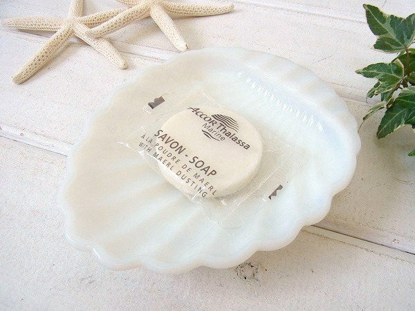 シェル型・ミルクガラス製・アンティーク・ソープディッシュ/石鹸置き USA