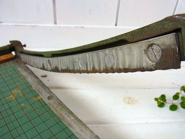 【裁断機・ペーパーカッター】木製・アンティーク・トリミングボード・USA・ステーショナリー