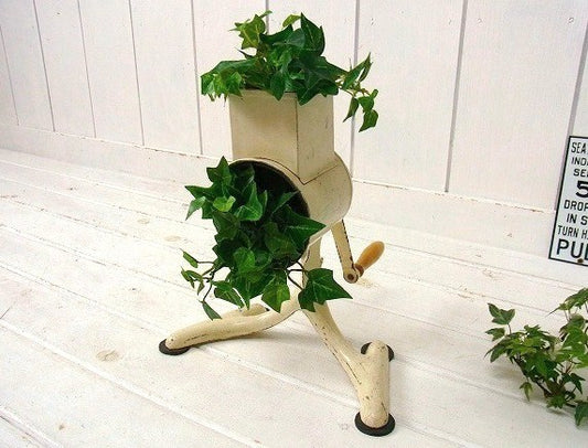 ドイツ製・アイボリー色・アンティーク・ミートグラインダー/フードチョッパー