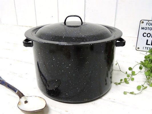 【黒色・ホーロー製】ヴィンテージ・両手鍋・深鍋・寸胴・クッキングポット・キャンプ・アウトドア