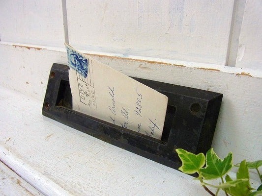 アイアン製・埋め込み式・アンティーク・レターポスト/レタースロット/郵便受け USA