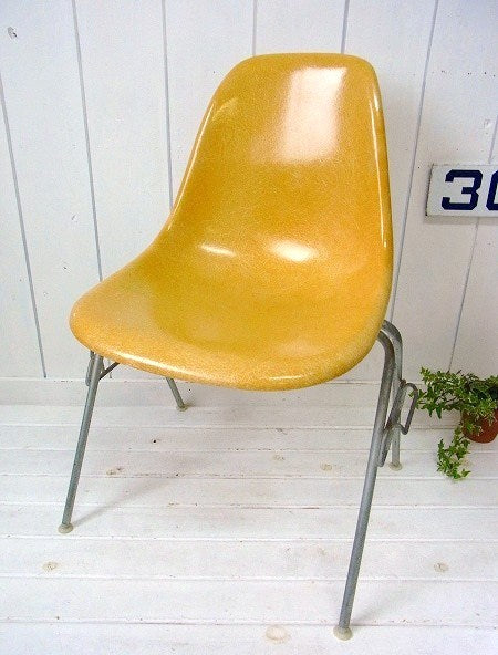 【ハーマンミラー】イームズ・ヴィンテージ・シェルサイドチェア・FRP・イエロー USA