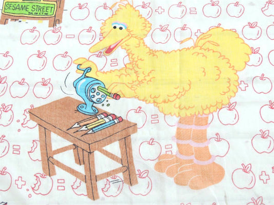 【セサミストリートの仲間たち】スクール&りんご柄・ヴィンテージ・ユーズドシーツ(ボックスタイプ)