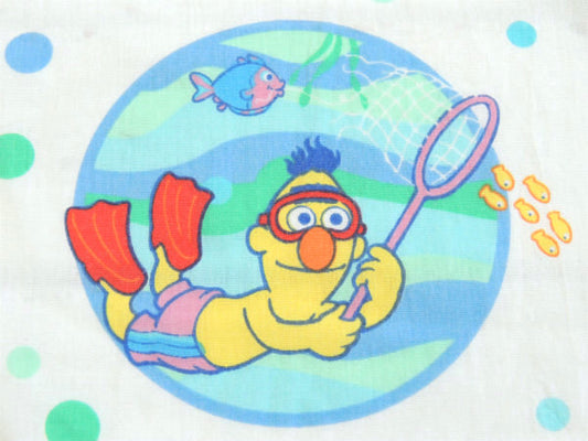 【セサミストリートの仲間たち】マリンレジャー柄・ベビーサイズ・ユーズドシーツ(ボックスタイプ)USA