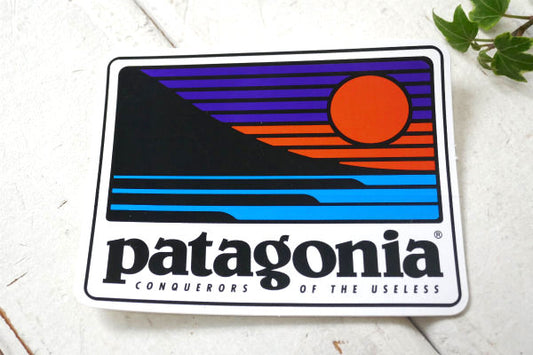 パタゴニア patagonia アップ アンド アウト ステッカー USA サーフィン キャンプ
