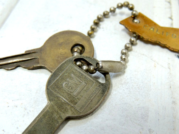 CHEVROLET・CA・LA シボレー・自動車・カリフォルニアモチーフ・キーホルダー&鍵2本付き