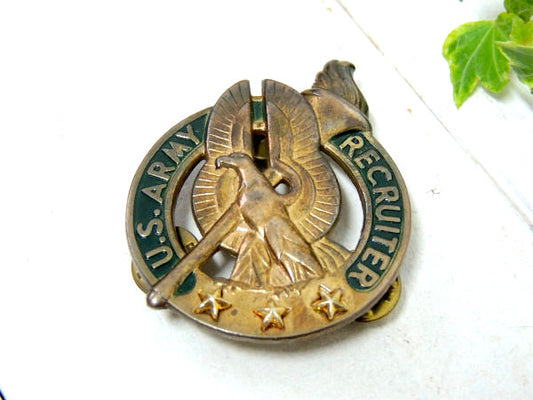【US ARMY RECRUITER】ミリタリー・イーグル・鷲・Eagle・ビンテージ・バッジ・勲章