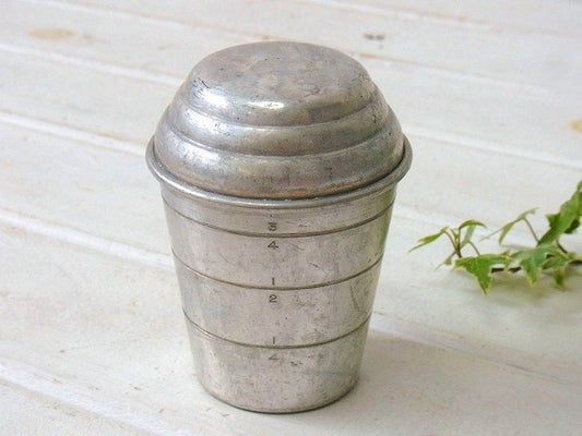 【MIRRO社】アルミ製のシャビーなヴィンテージ・メジャーリング・シェーカー USA
