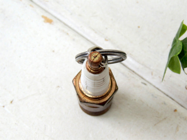 【オートパーツ・プラグ型】ヴィンテージ・デッドストック・キーホルダー・ガレージ&モーター系