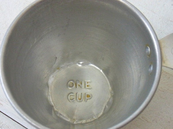 アルミ製・ヴィンテージ・メジャーリングカップ/計量カップ USA