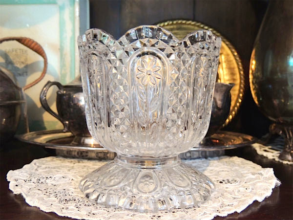 【AVON】クリスタルガラス・花柄・ヴィンテージ・キャンドルホルダー・フラワーベース・花瓶・小物入れ