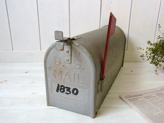 【U.S MAIL】ブリキ製・ヴィンテージ・メールボックス/ポスト/郵便受け USA