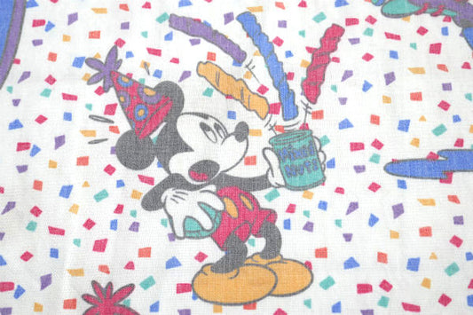 ミッキー&フレンズ カラフル紙吹雪 パーティー&ケーキ柄 ヴィンテージ ユーズドシーツ(1/2)