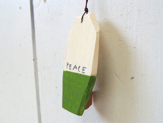 【PEACE】松田大児作・グリーン×アイボリー・木製・ミニサーフボード・オブジェ・アート㉔