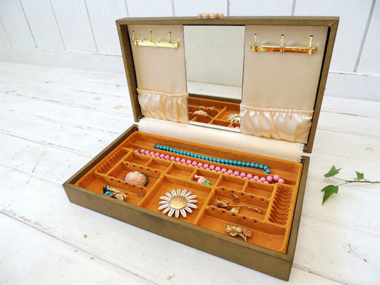 Mele ゴールド色・ヴィンテージ・ジュエリーボックス ジュエリーケース 宝石箱 USA