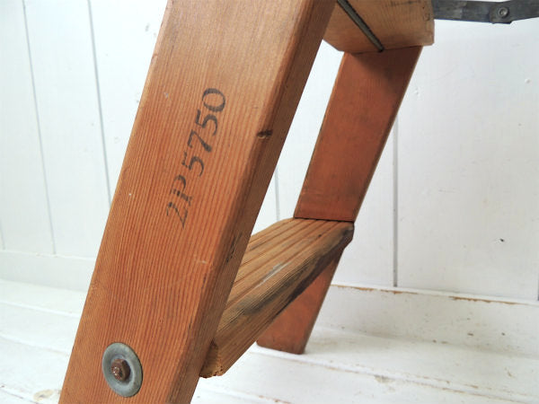 古い木製のナンバー入りアンティーク・ステップラダー/脚立/ガーデニング USA
