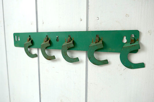 インダストリアル グリーン メタル製 ヴィンテージ ウォールフック 壁掛けフック ガレージ USA