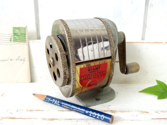 【APSCO・USA】DELUXE GIANT・アンティーク・ペンシルシャープナー/鉛筆削り