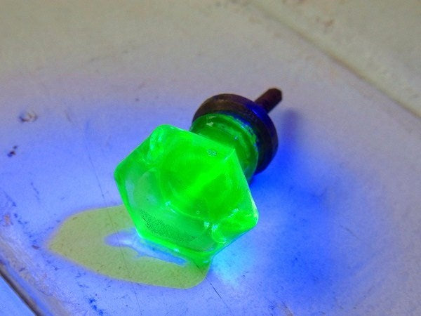 ウランガラス・小さなアンティーク・取っ手/ドアノブ USA