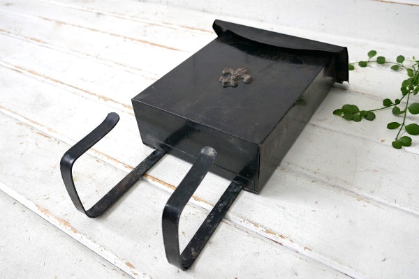 紋章&新聞受け付き・縦型 ブリキ製 ヴィンテージ メールボックス 郵便受け ポスト USA