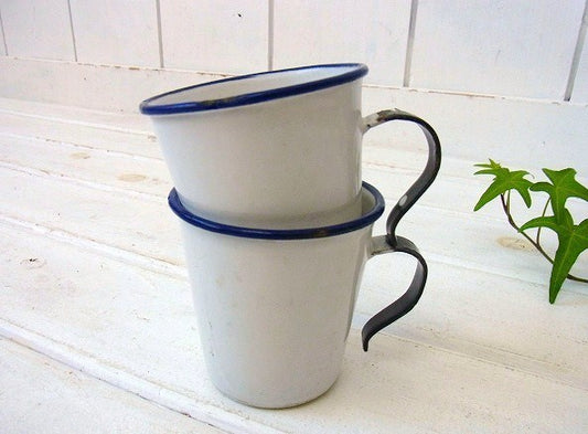 小さなアンティーク・ホーローカップ/ホーローコップ USA