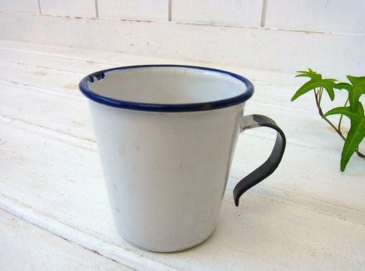 小さなアンティーク・ホーローカップ/ホーローコップ USA