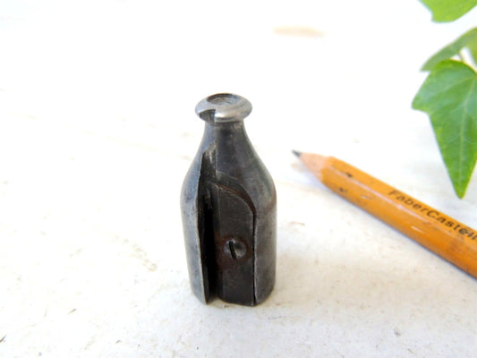 【シンプルデザイン・工業系】アンティーク&ヴィンテージ・ペンシルシャープナー・鉛筆削り