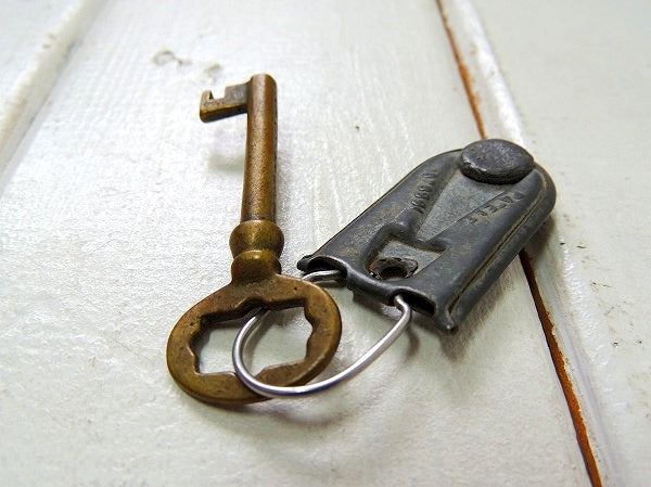 SEAL PC&E Co. 1878991 ヴィンテージ 鉛 オールドキーリング キーホルダー キーチェーン 真鍮製 アンティーク 鍵付き