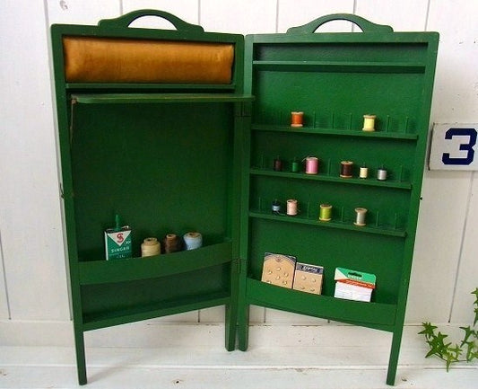 スタンド式・木製・脚付きアンティーク・ソーイングボックス/裁縫箱/スプールホルダー USA