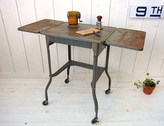 【USA/タイプライターデスク/バタフライテーブル/作業台】スチール製・引き出し&キャスター付き