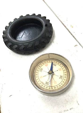 タイヤ型 方位磁石 アメリカンビンテージ アルミ製 Compass コンパス モーター系 ジャンク品