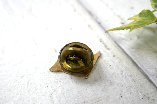 【CANADA・カナダ国旗】なびく旗・国旗柄モチーフ・ヴィンテージ・ピンズ・バッジ