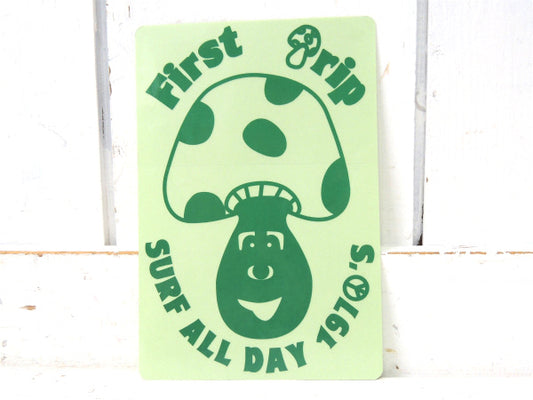 【FirstTrip】ファーストトリップ・オリジナル・キノコステッカー(グリーン)屋外用・防水