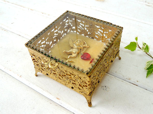 【薔薇モチーフ】ガラス製・脚付き・アンティーク・ジュエリーボックス・宝石箱・アクセサリーケース