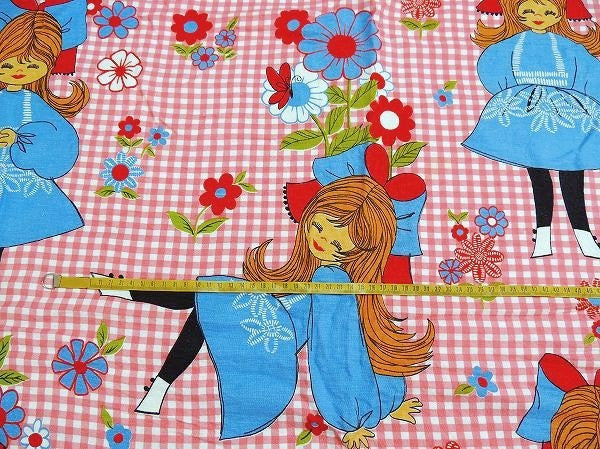レトロポップな女の子&花柄・ヴィンテージ・ベッドスプレッド/ベッドカバー/ファブリック USA