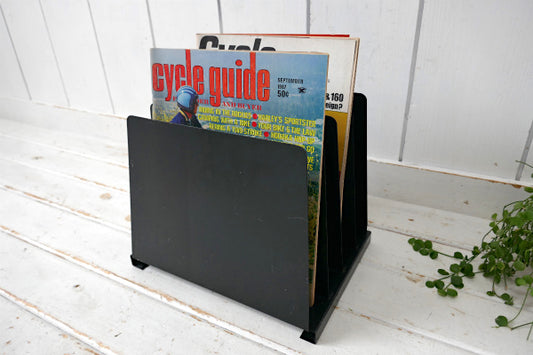 【HUNTLIT-NING】工業系・メタル製・4列・ヴィンテージ・書類スタンド・ブックスタンド