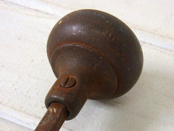シャビー・アイアン製 アンティーク・ドアノブ・金具 建材 USA 住宅設備